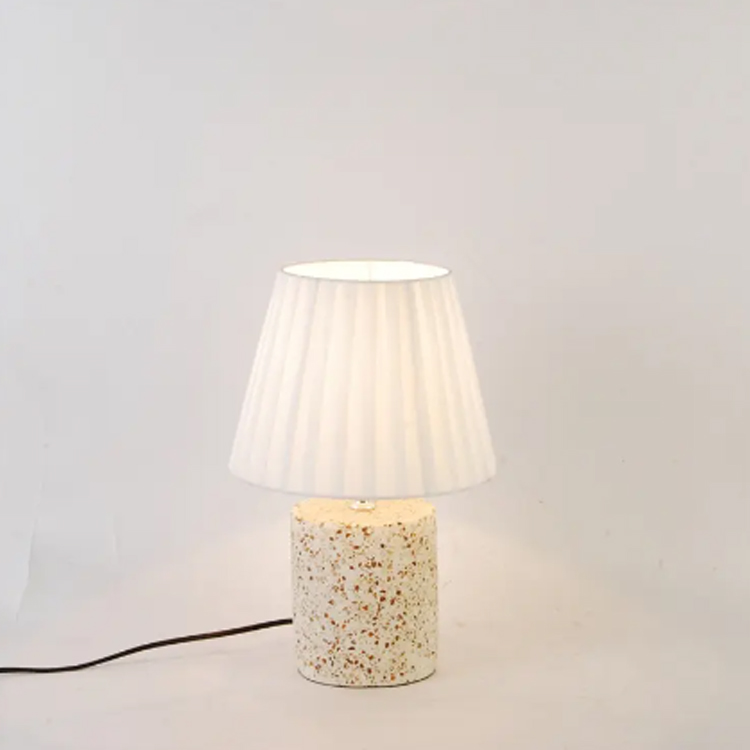 Çarpayı Yanı Müasir Dekorasiyalı Ağ Terrazzo Stolüstü Lampa