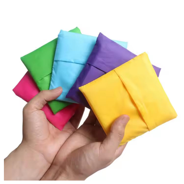 Ekoloji cəhətdən təmiz bir portativ polyester tote neylon təkrar çantası